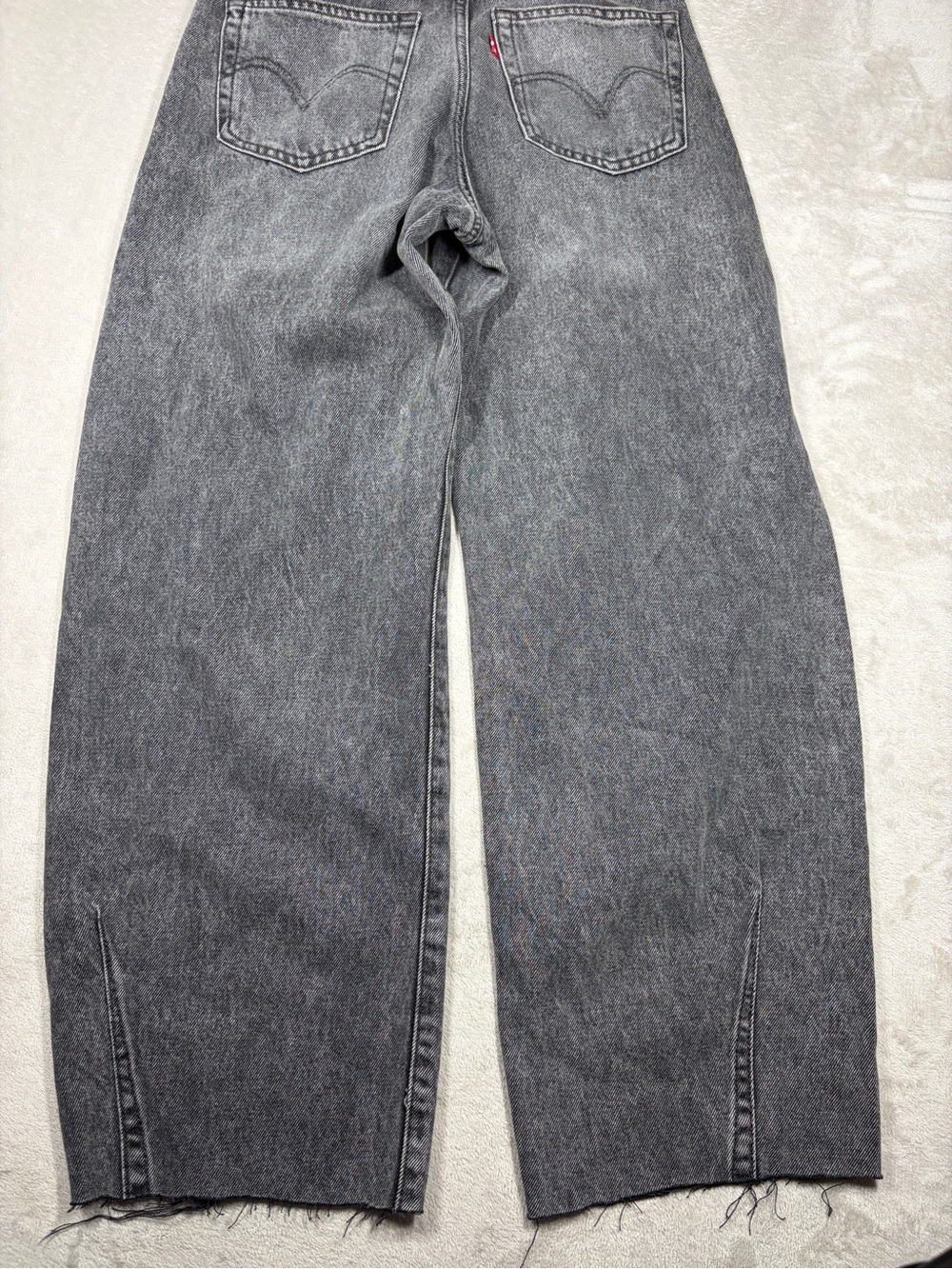 Levi’s Women’s Cinch Barrel Past Lives Black Raw Hem 100% Cotton Denim Jeans 25 - Picture 12 of 16